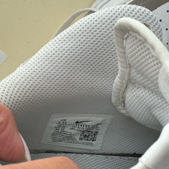 Air Force one mid -gentle used -no box size 5.5 - Picture 5 of 5